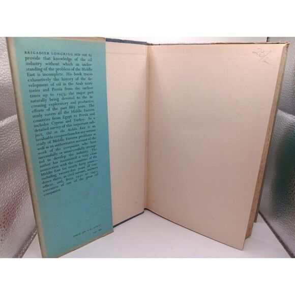 Oil in the Middle East Its discovery and development by Stephen Longrigg 1954 - Picture 2 of 8